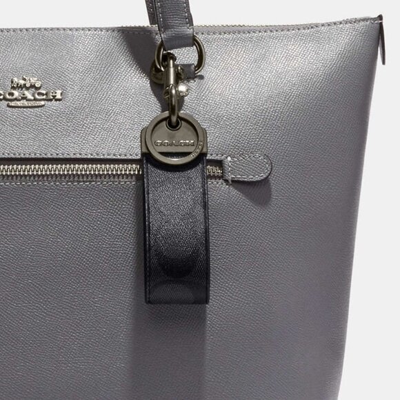 COACH Loop Key Fob In Signature Canvas Gunmetal/Charcoal Men Woman - Picture 3 of 3